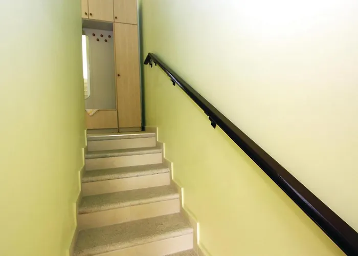 Valtursko Polje I Loborika