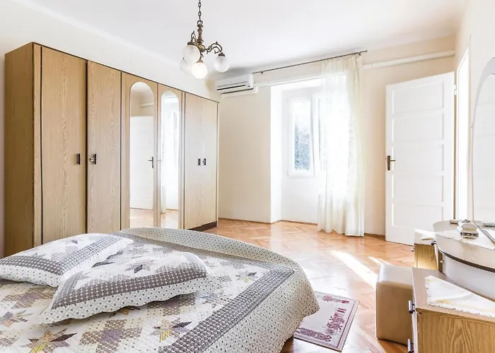 Valtursko Polje I * Loborika