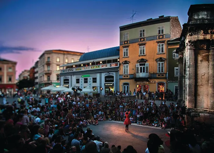 Valtursko Polje I Loborika