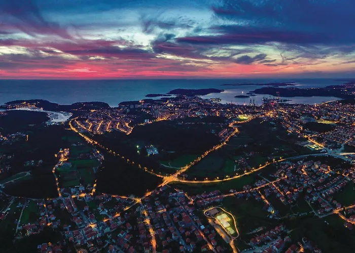 Valtursko Polje I Daire